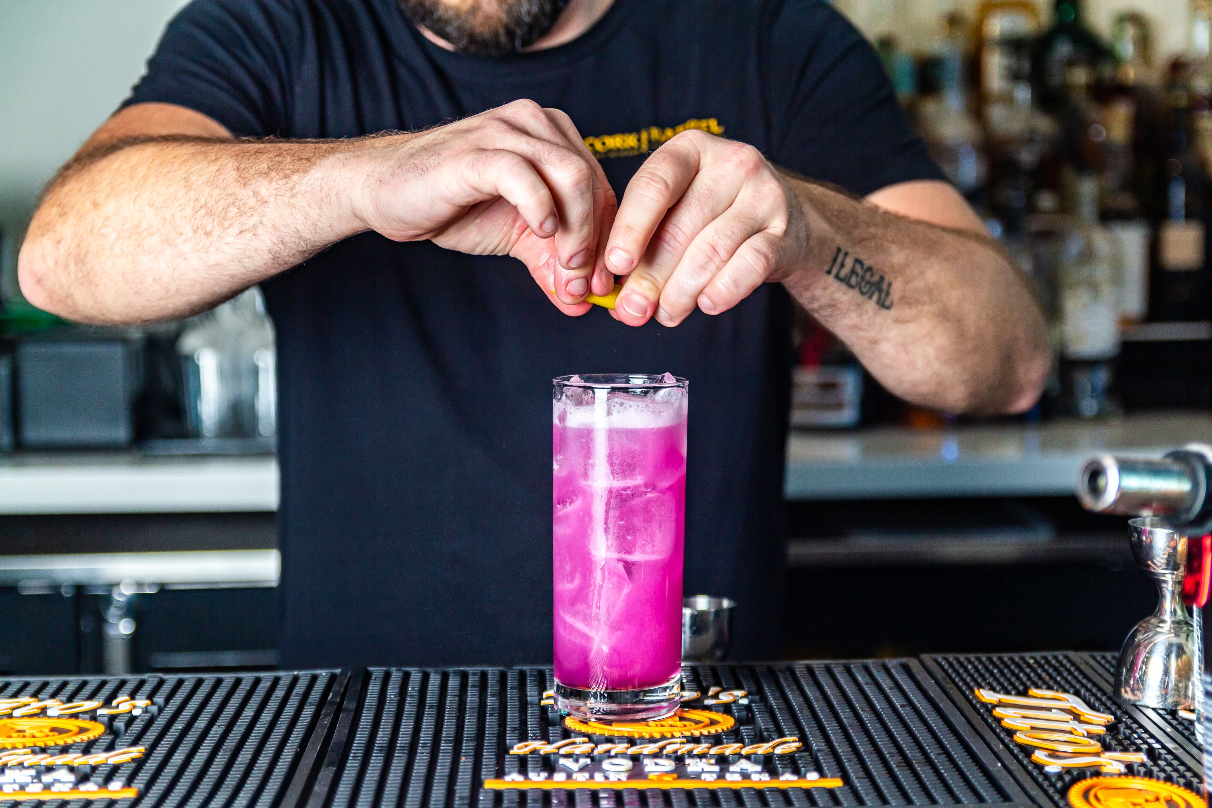 SIGNATURE CRAFT COCKTAILS